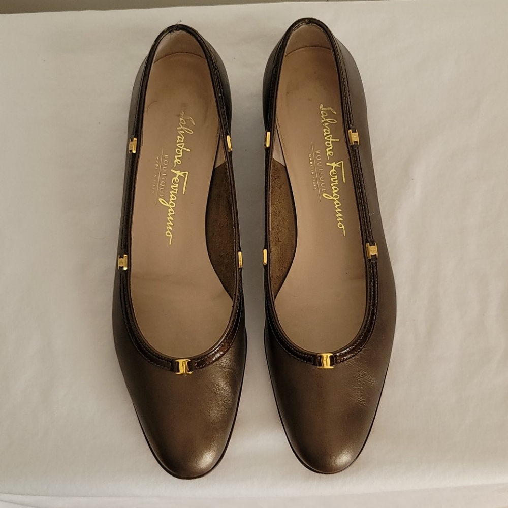 Salvatore Ferragamo Bronze Pointed A4 Flats